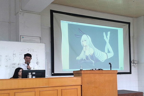 3 学生作品点评.jpg